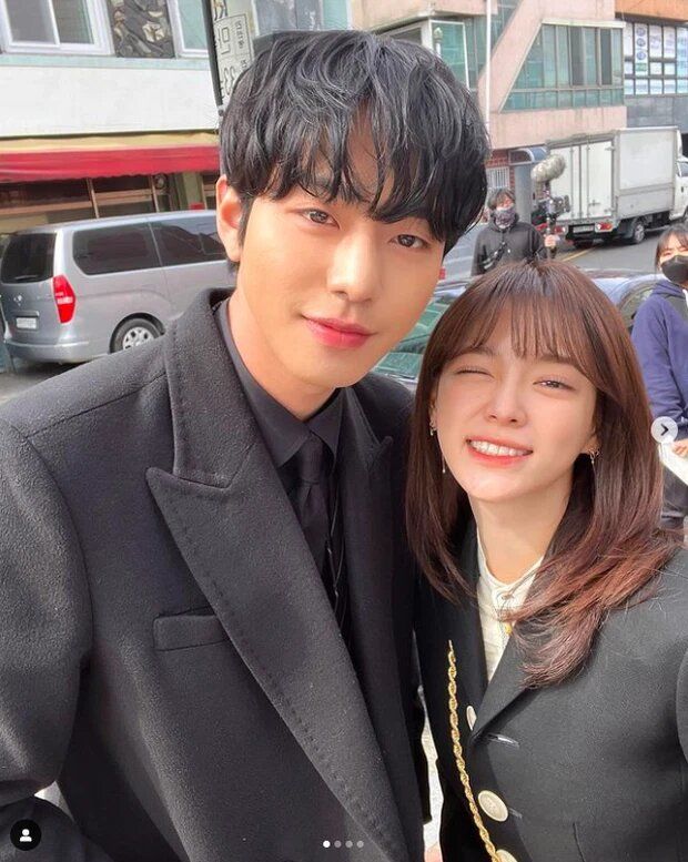 Hyo Seop - Se Jeong chính thức lộ hint hẹn hò hệt Bin - Jin thuở ấy