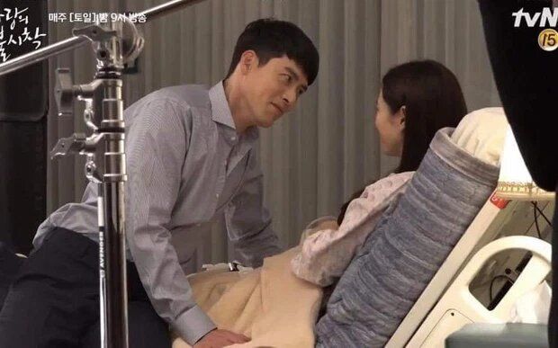 Hyo Seop - Se Jeong chính thức lộ hint hẹn hò hệt Bin - Jin thuở ấy
