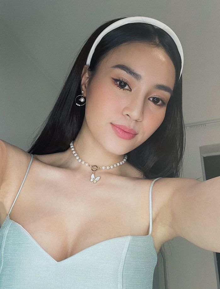 Khi mỹ nhân Việt không trang điểm son phân để mặc mộc