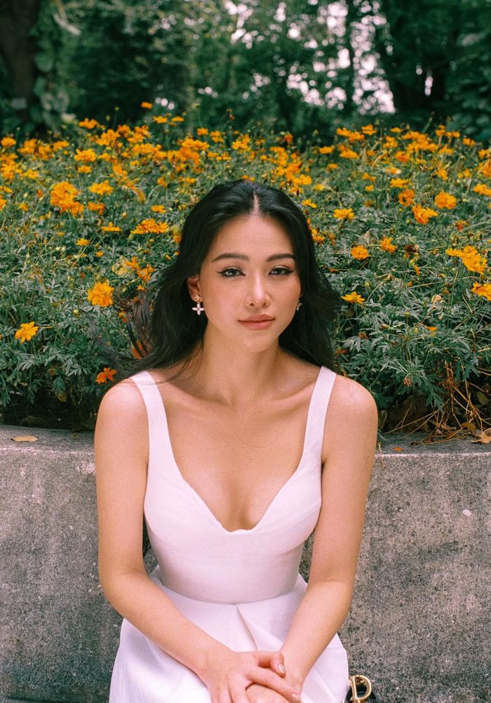 Miss Earth đầu tiên của Việt Nam đảm nhận vị trí giám khảo sắc đẹp