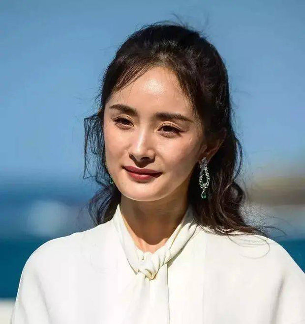 Mỹ nhân Cbiz hậu sinh con: Chỉ một người giữ được nét xuân thì
