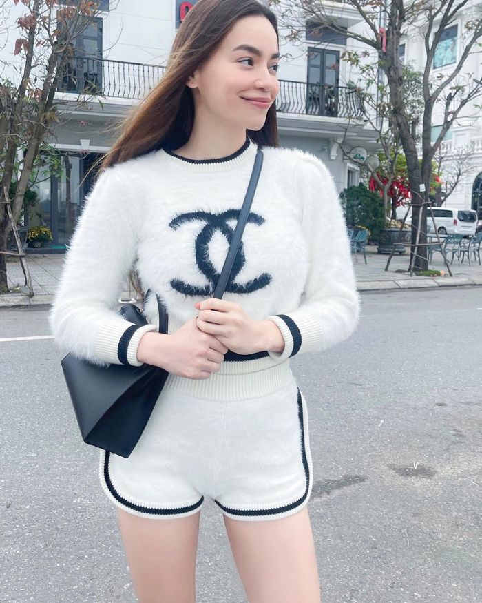 Mỹ nhân U40 Vbiz mê quần short ngắn: Mấy ai vượt được Hiền Thục, Hà Hồ