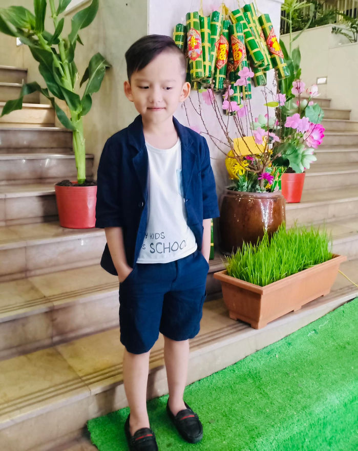 Mỹ nhân Việt không cần chồng vẫn nuôi con khoẻ: Nể nhất Phi Thanh Vân