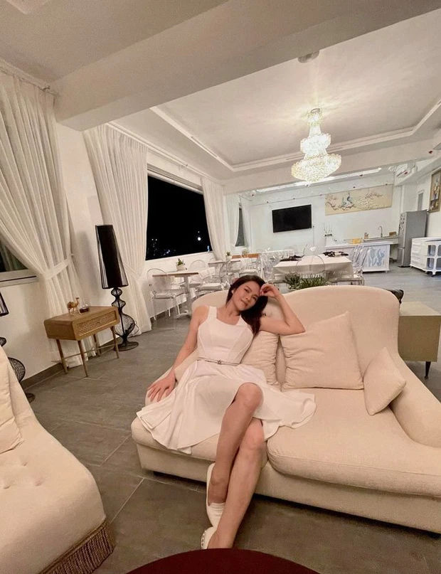 Mỹ nhân Việt sở hữu bất động sản đếm không hết: Lý Nhã Kỳ dư 9 căn nhà