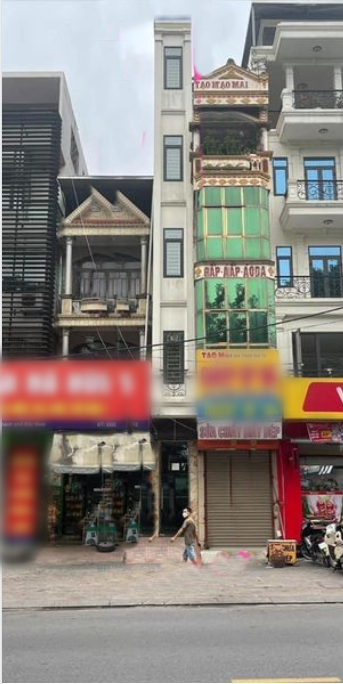 Ngôi nhà mỏng như lá lúa ở Bắc Ninh: Dựng được chiếc xe máy là cùng