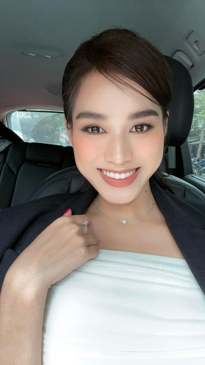 Nhan sắc vạn người mê của Đỗ Thị Hà trước thềm chung kết Miss World