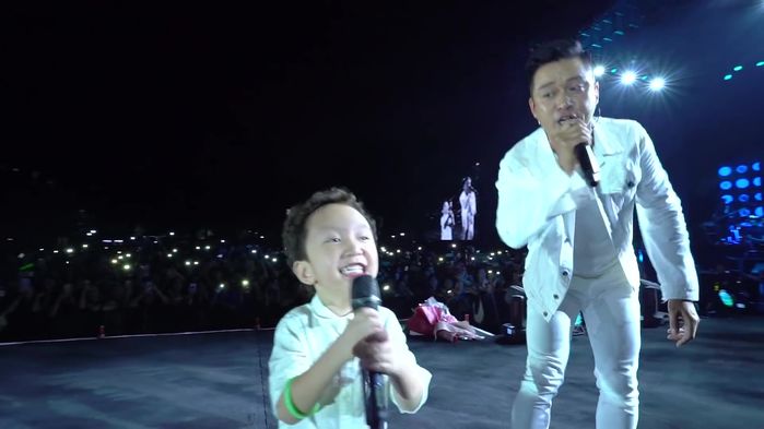 Nhóc tì có tương lai làm ca sĩ: Winnie sắp vượt mặt mẹ về high note