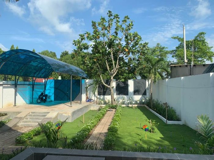 Những sao Việt có nhà vườn cò bay thẳng cánh ở ngoại thành
