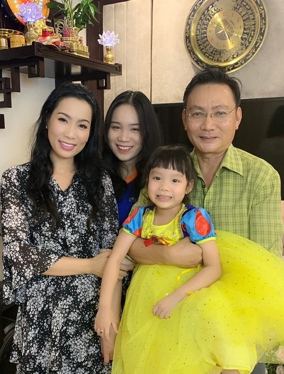 Những sao Việt đi học khi đã quá tuổi: Phi Thanh Vân học lớp CEO