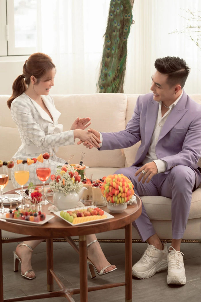 Sao Việt quay phim trong biệt thự xa hoa: làm sao thiếu Lý Nhã Kỳ
