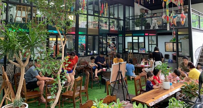 Quán cà phê đặc biệt: Khách gọi món bằng... tay, không nói chuyện