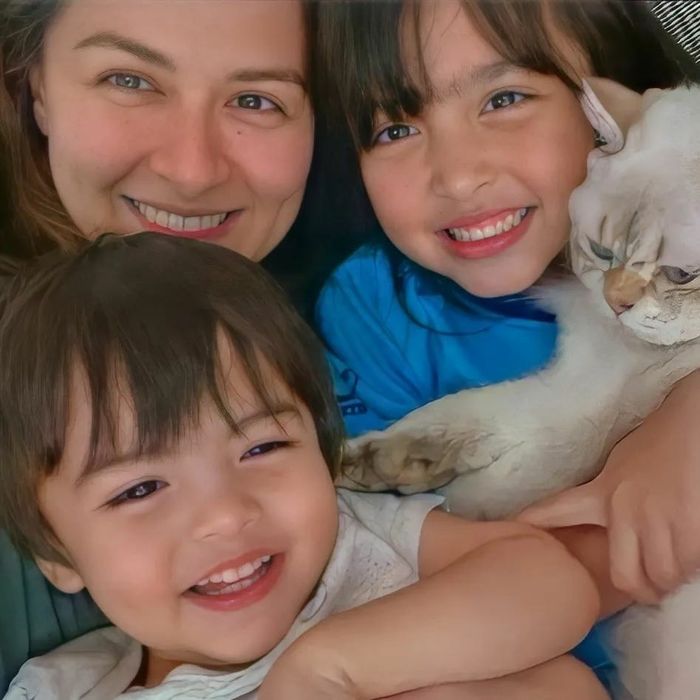 Quý tử nhà Marian Rivera nhận bão like: Bé tẹo đã điển trai hơn bố