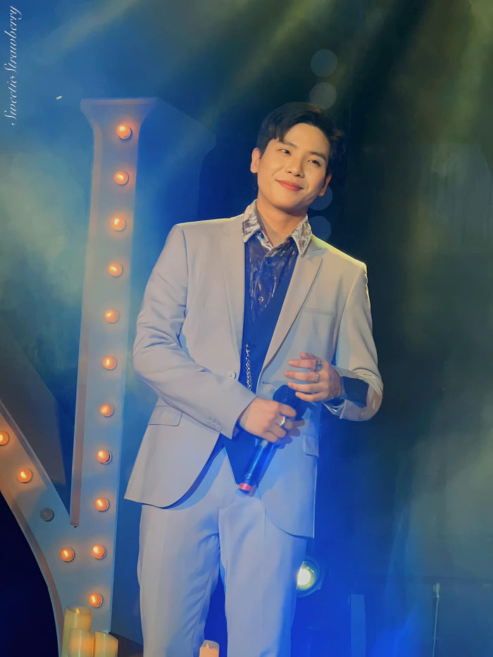 Sao chân ướt đi thi: Quân A.P từng trượt The Voice nay toàn bản hit