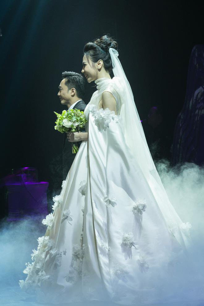 Sao Việt đầu tư váy cưới: Phương Trinh Jolie 4 bộ, Đông Nhi cả chục