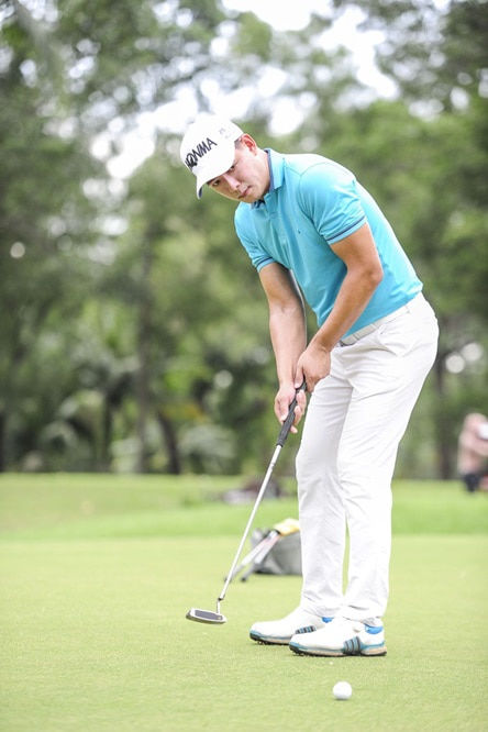 Sao nam Vbiz mê chơi golf: Người có vợ kè kè, người bị đuổi khỏi nhà