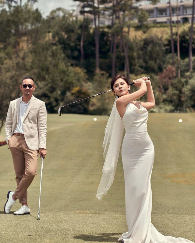 Thời trang đi đánh golf của các cặp vợ chồng Vbiz 