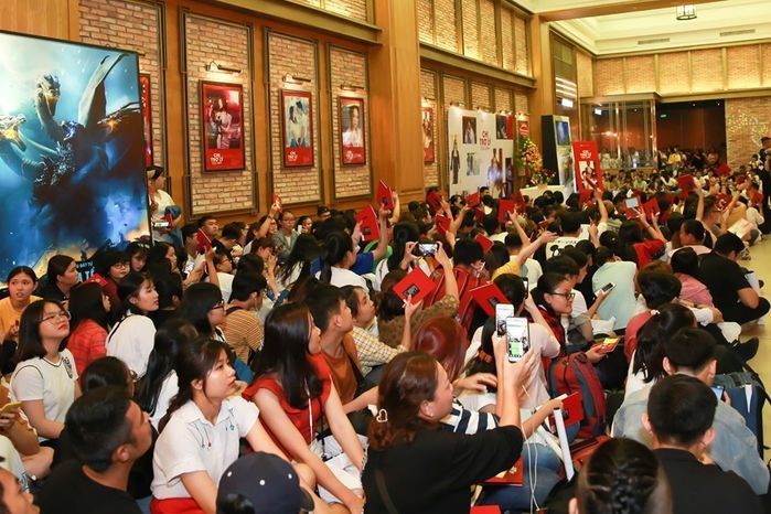 Tốc độ chốt đơn của sao Việt: Midu 60 phút bán cả loạt lô đất