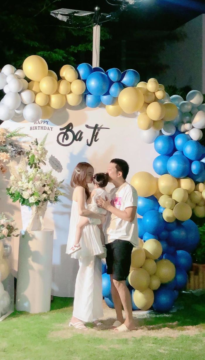 Trường Giang: Vợ chồng đừng chọn ai đúng ai sai, hãy chọn hạnh phúc