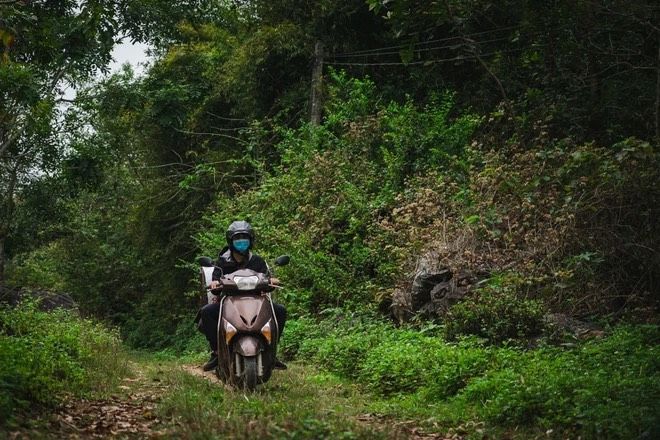 Chàng trai dùng cả thanh xuân để nuôi dưỡng chó khuyển vương