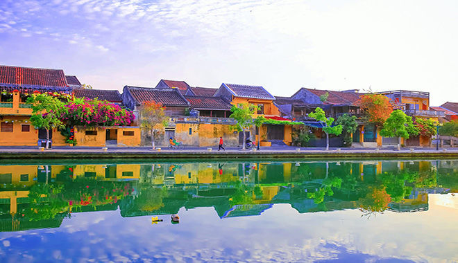 Vẻ đẹp Hội An sáng sớm: Việt Nam còn vô vàn cảnh đẹp chờ bạn khám phá
