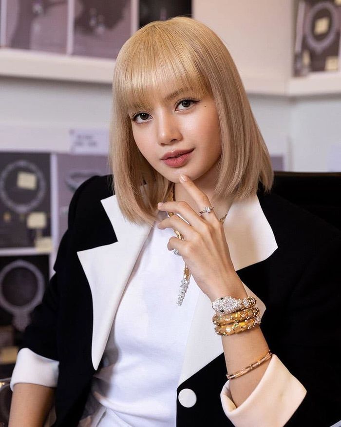 Phú bà giàu nhất nhóm BLACKPINK là ai?