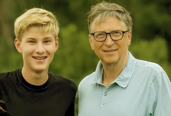 Cậu con trai kín tiếng của tỷ phú Bill Gates: Thông thạo 3 thứ tiếng