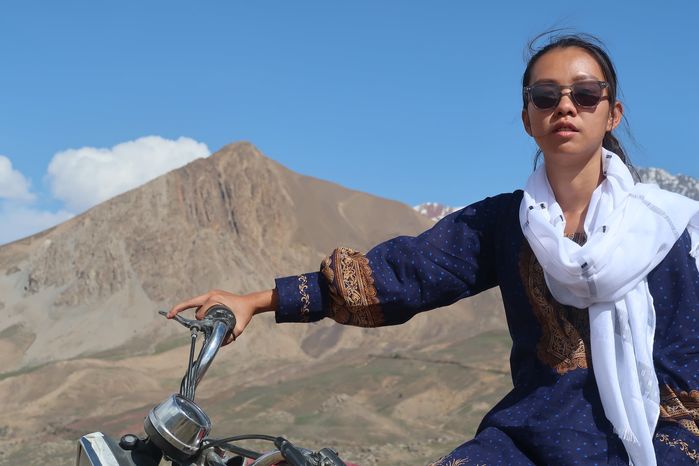 Thà du lịch còn hơn yêu đương, cô gái chọn đi khắp nơi ngắm trai đẹp