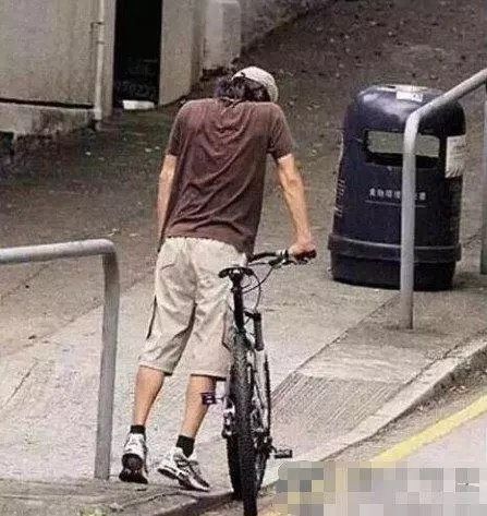 Vua hài Châu Tinh Trì già yếu hơn tuổi: Chủ yếu do làm việc quá sức