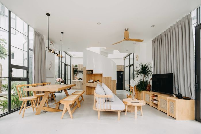 Biệt thự hình dáng tàu vũ trụ 3 cánh độc lạ tại Ninh Thuận