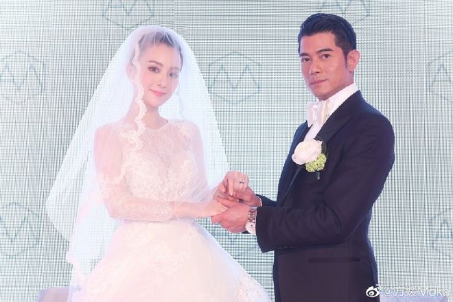 Ảnh cưới Quách Phú Thành lộ diện: Chọn vợ kém 22 tuổi vẫn là chân ái