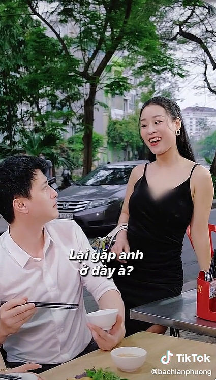 Ảnh hot sao Việt 14/4: Huỳnh Anh và bạn gái đi ăn gặp người yêu cũ