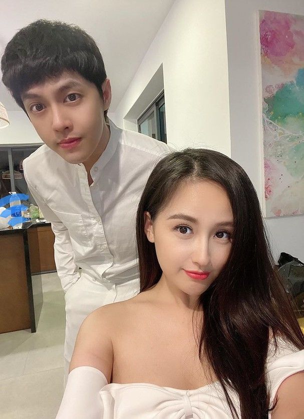 Ảnh hot sao Việt 28/4: Thùy Tiên đi chấm thi mà mặc lấn át thí sinh