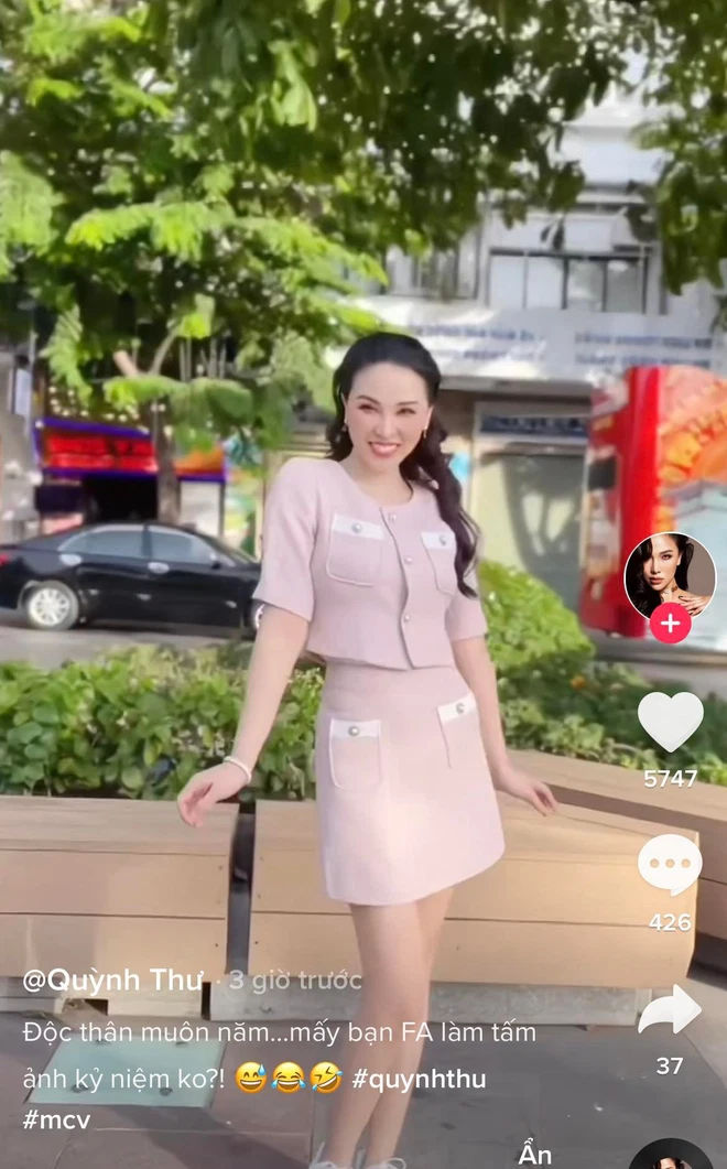 Ảnh hot sao Việt 9/4: Diệp Lâm Anh giấu các con chuyện bố mẹ ly hôn