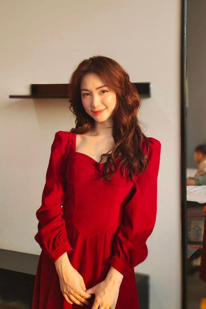 Ảnh thuở còn phèn cách đây 10 năm của Hòa Minzy