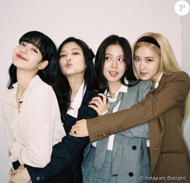 BXH quyền lực xứ củ sâm 2022: BTS, BLACKPINK là ông hoàng, bà chúa