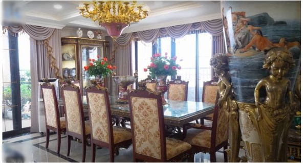 Căn penthouse 200 tỷ trưng bày toàn cổ vật xa xỉ từ châu Âu