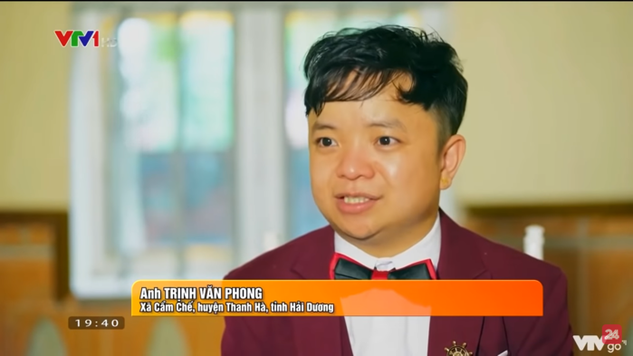 Chàng trai tí hon cưới vợ cao gấp đôi, xinh như hoa hậu