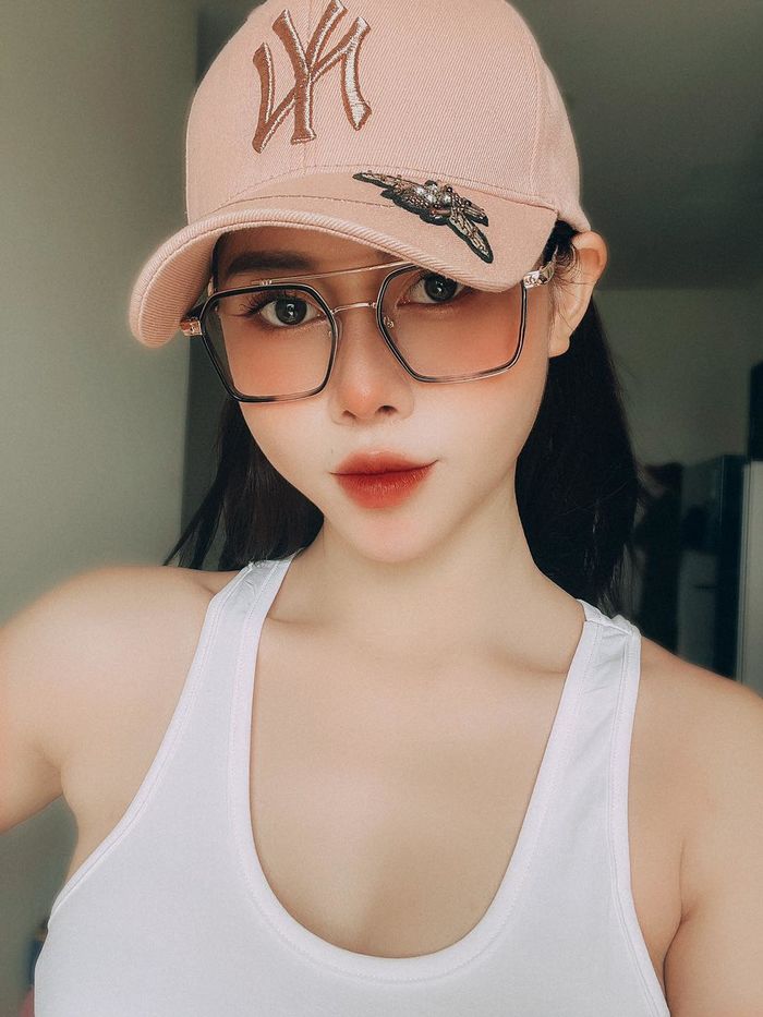 Chị Google sau chia tay: sắm nhà ở tuổi 23, đi sự kiện như celeb