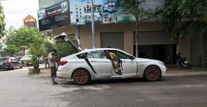 Ngôi làng toàn tỷ phú, đại gia nhờ buôn đồng nát: Biệt thự mọc như nấm