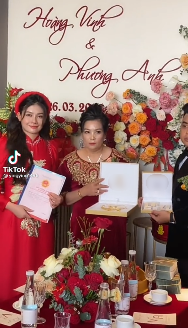 Cô dâu Bắc Ninh được mẹ chồng trao 4 sổ đỏ 20 tỷ, bộ trang sức 3,5 tỷ