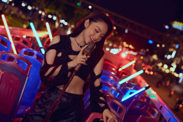 Cô dâu tháng 6 Minh Hằng đi chấm thi: Visual lấn lướt cả dàn thí sinh
