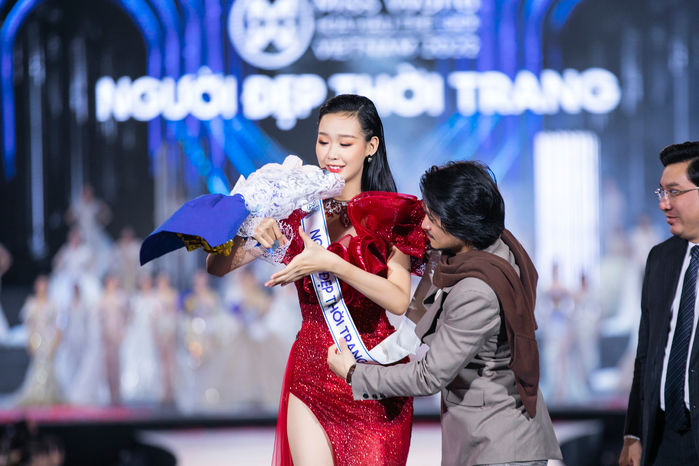 Nam Em có kinh nghiệm vẫn trượt trong Top 5 Người đẹp thời trang
