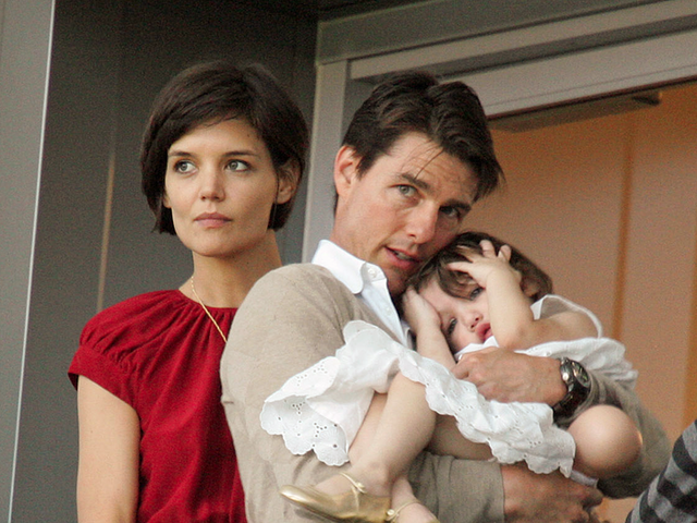 Công chúa Hollywood Suri Cruise dậy thì thành công, giản dị vẫn xinh