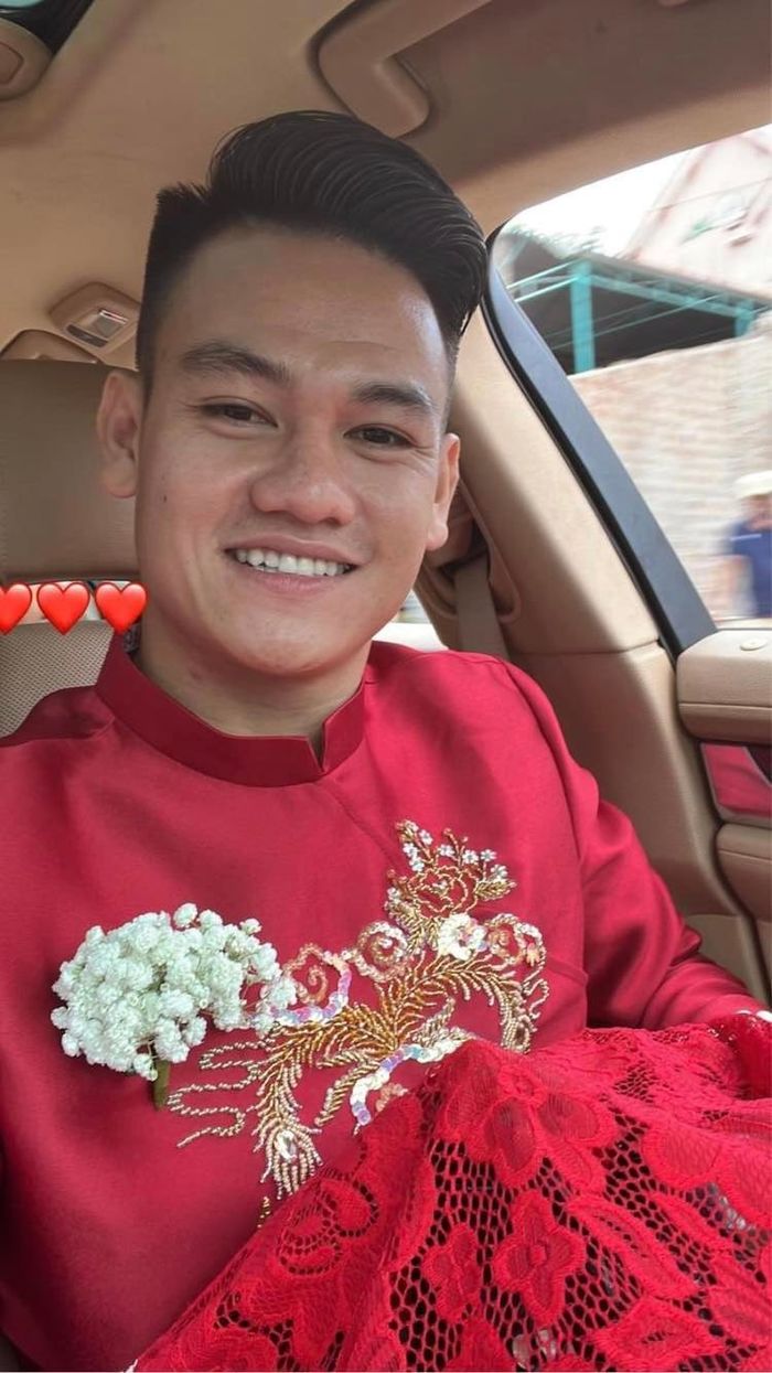 Đám cưới của cầu thủ Hồ Tấn Tài: Hồ Việt Trung làm chủ hôn
