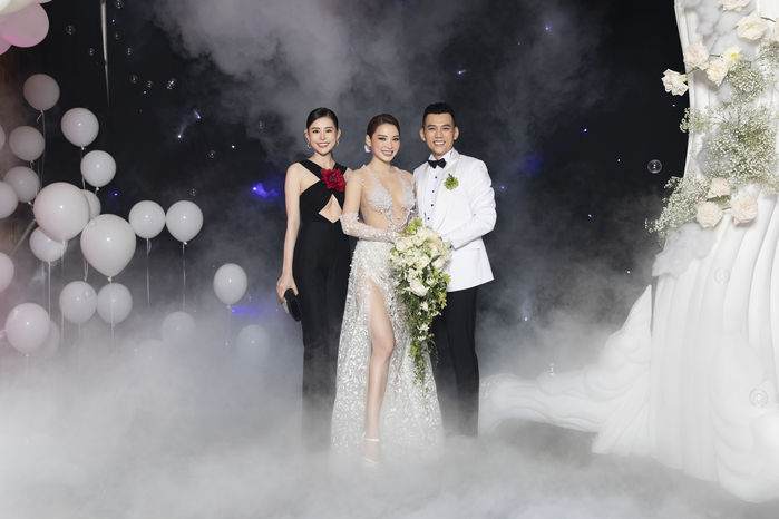 Đám cưới như Met Gala của Phương Trinh Jolie: không ai kiêng dè cô dâu