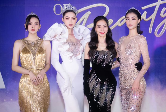 Dàn mỹ nhân Việt lên đồ đi xem nhan sắc: Á hậu học giỏi đã hết nhạt