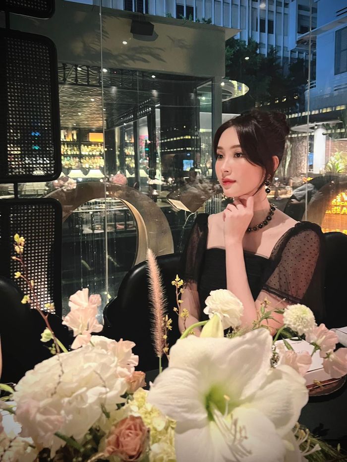 Đặng Thu Thảo về làm vợ thiếu gia: chăm mặc đồ cũ để tiết kiệm