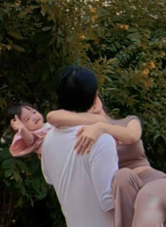 Ét Ô Ét: Giải cứu Winnie, được ba ôm vào lòng nhưng mà nó lạ lắm