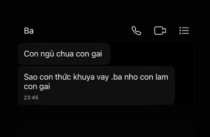 Gen Z khoe bố mẹ cực teen: Tâm sự mỏng, nhắn tin như bạn bè