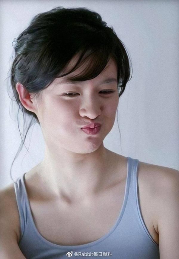 Hình ảnh thanh xuân Chương Tử Di: Thanh khiết, ngọt ngào như tiên nữ